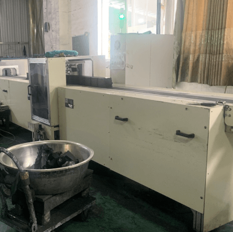 <a href=http://www.wd888.cn/fwzhxt/ target=_blank class=infotextkey>蜂窩活性炭</a>生產(chǎn)車間