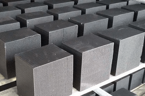 <a href=http://www.wd888.cn/fwzhxt/ target=_blank class=infotextkey>蜂窩活性炭</a>詳細(xì)圖